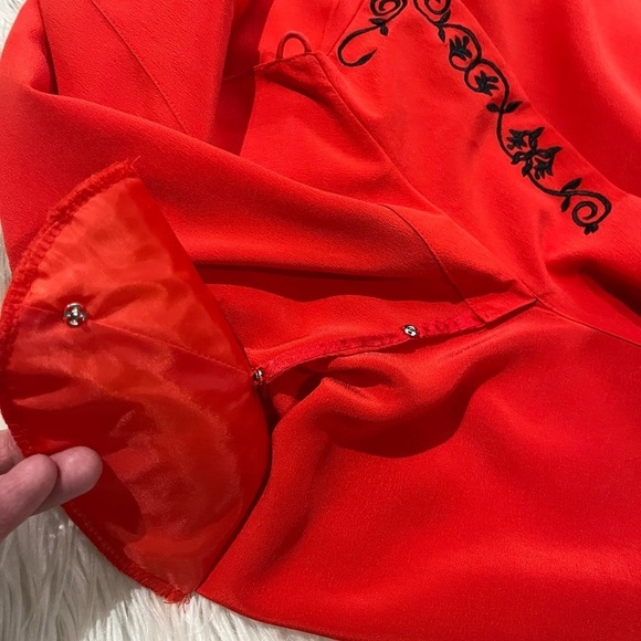 Vintage 100% Silk Red w/ Black Embroidering 2 Button Cardigan Open Blouse - Picture 10 of 16